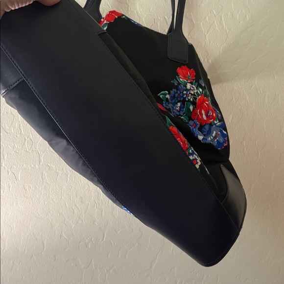 Tory Burch Ella Floral Tote - Picture 5 of 7